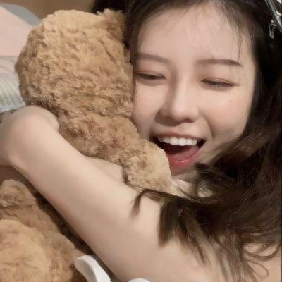 背背篓的网球少年